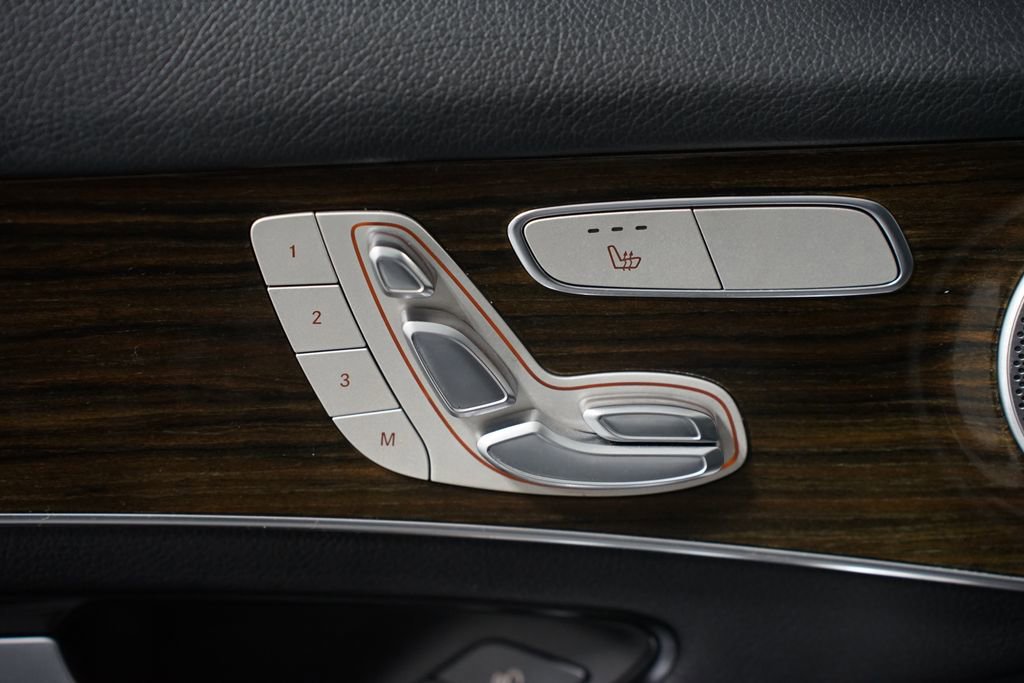 Used 2016 Mercedes-Benz GLC 300 image 33