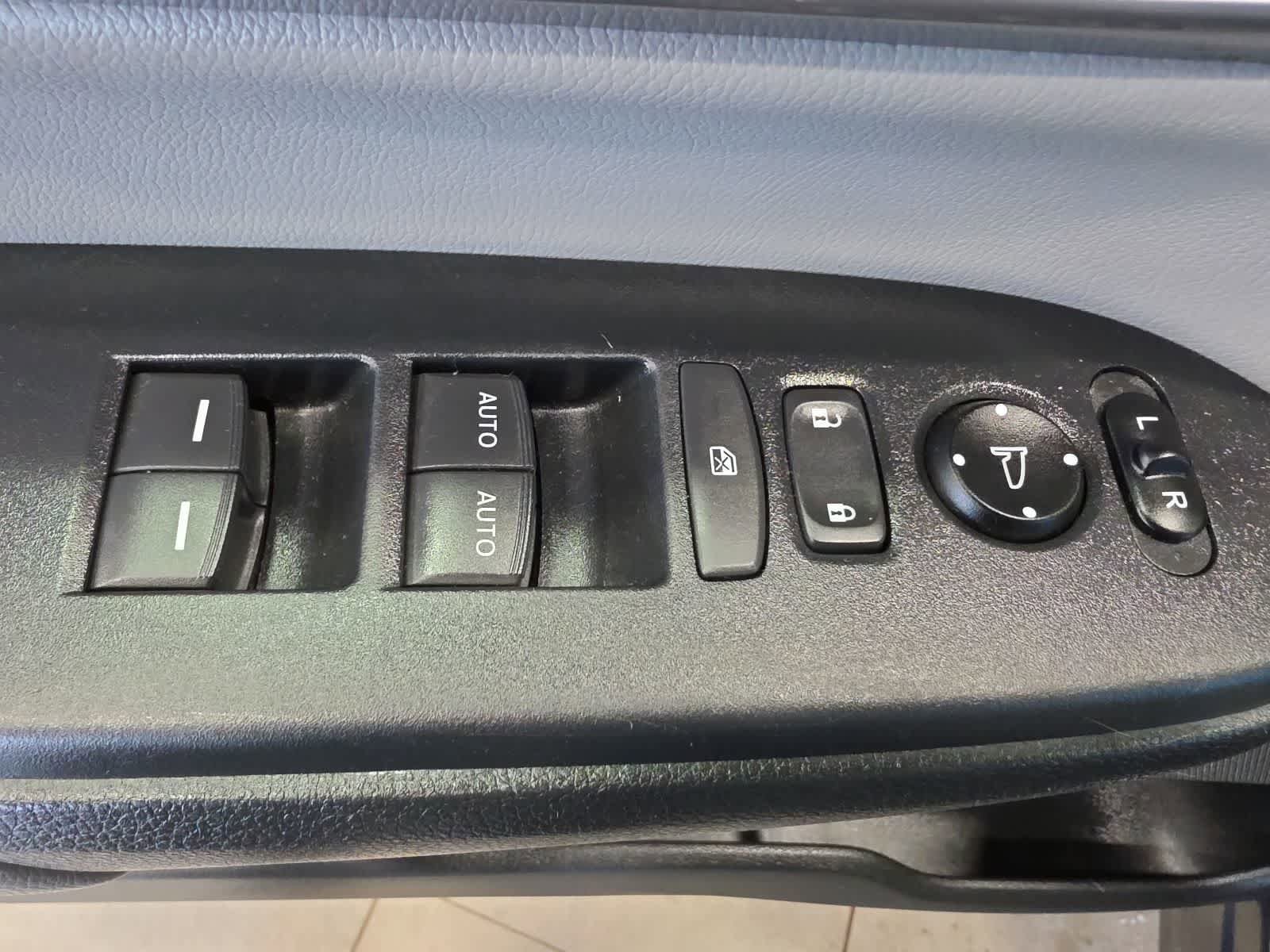 Used 2019 Honda CR-V EX-L image 17