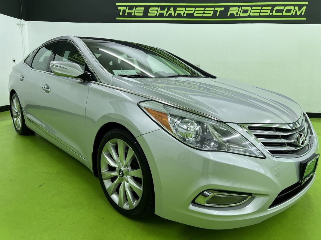 Used 2013 Hyundai Azera w/ Technology Pkg FWD image 2