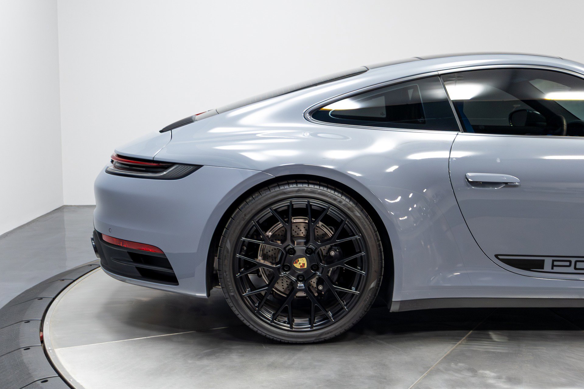 Used 2024 Porsche 911 Carrera image 21