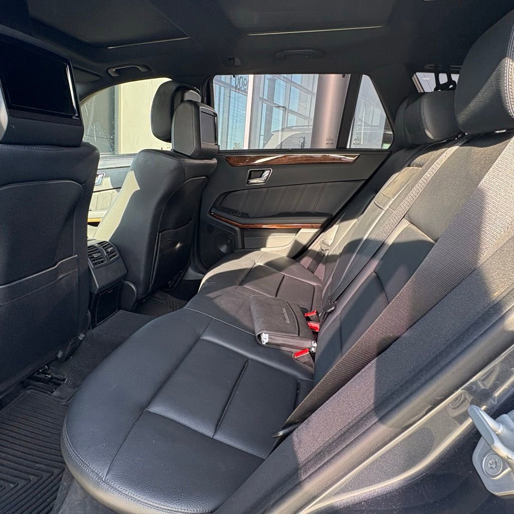 Used 2011 Mercedes-Benz E 350 4MATIC Wagon image 9