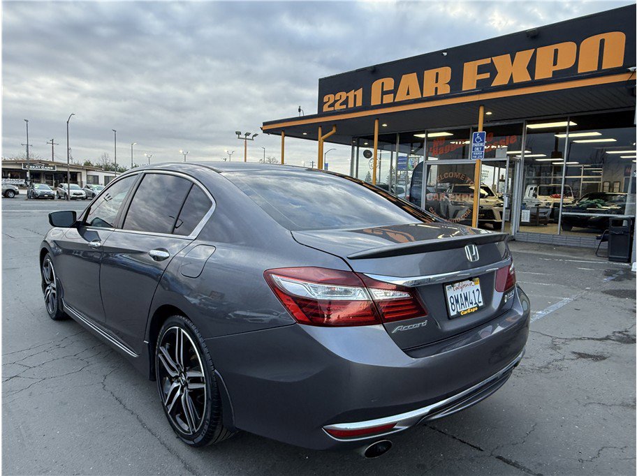 Used 2017 Honda Accord Sport Special Edition image 26