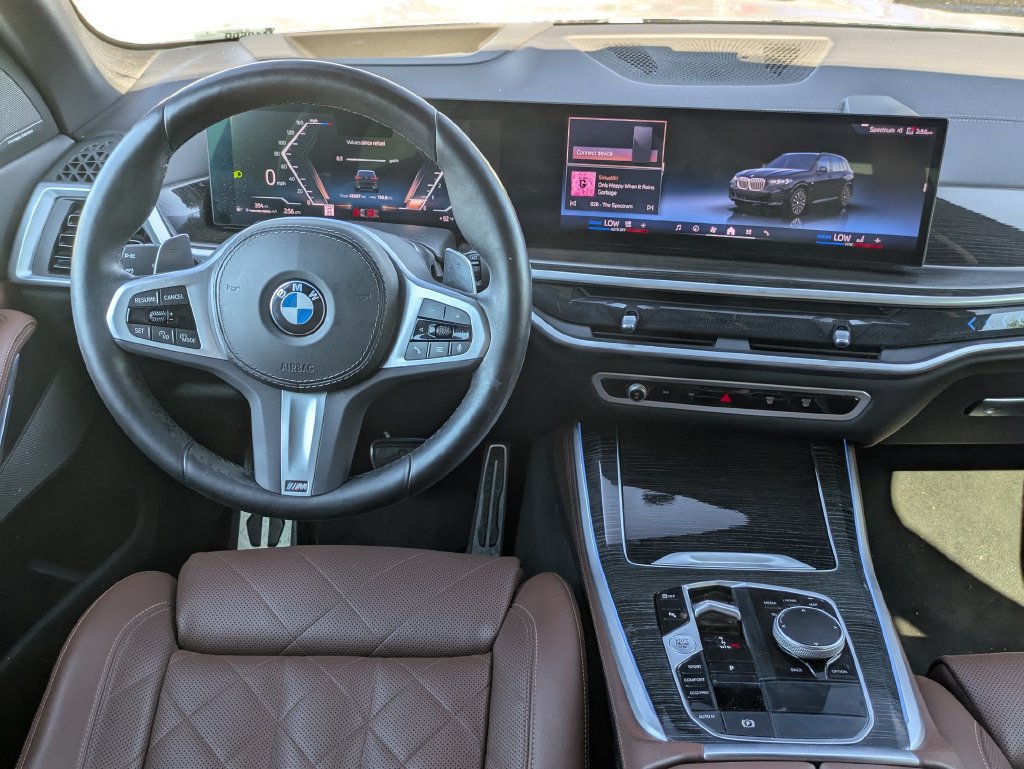 Used 2024 BMW X5 sDrive40i w/ M Sport Package RWD image 29