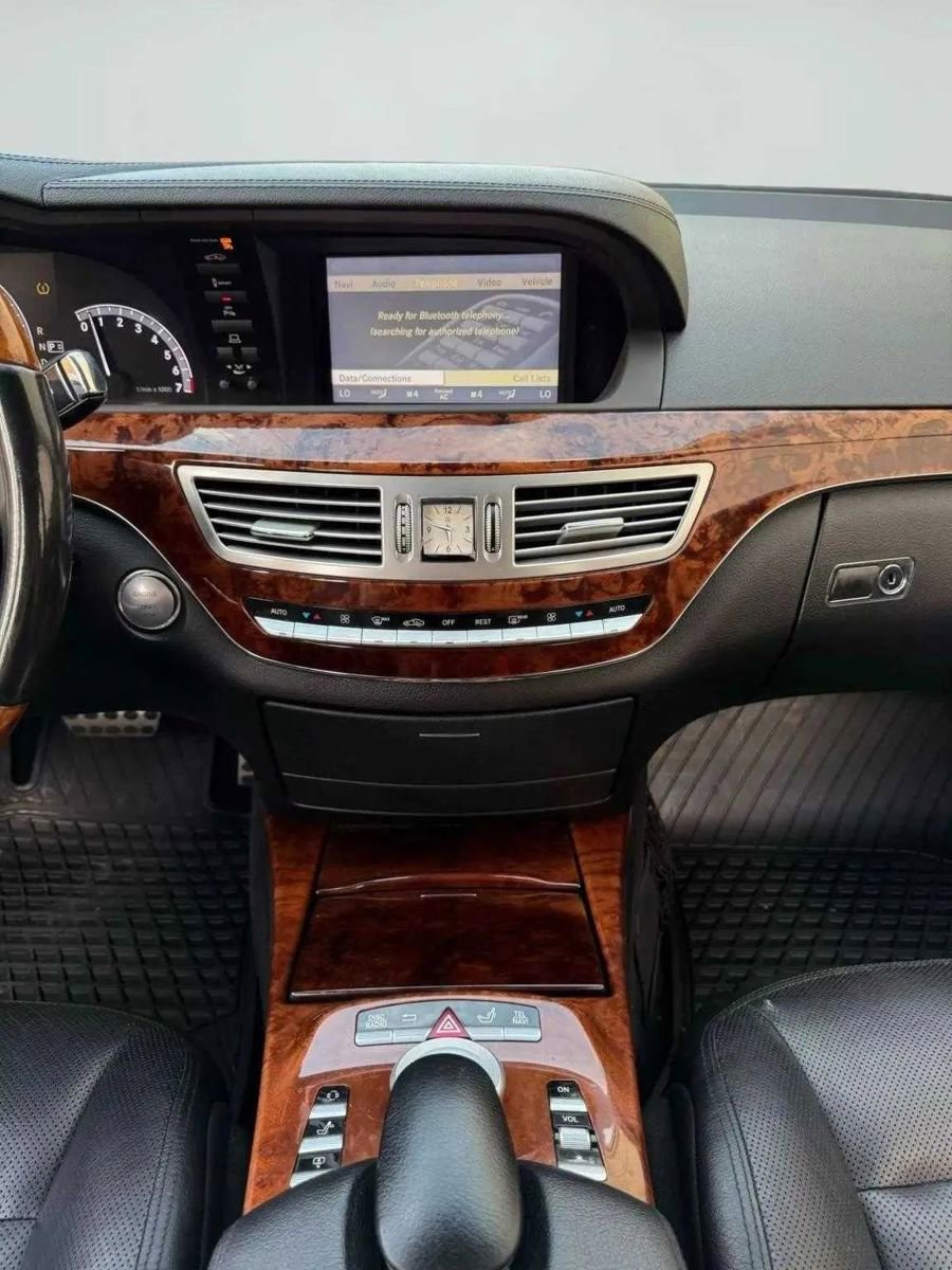 Used 2010 Mercedes-Benz S 550 image 19