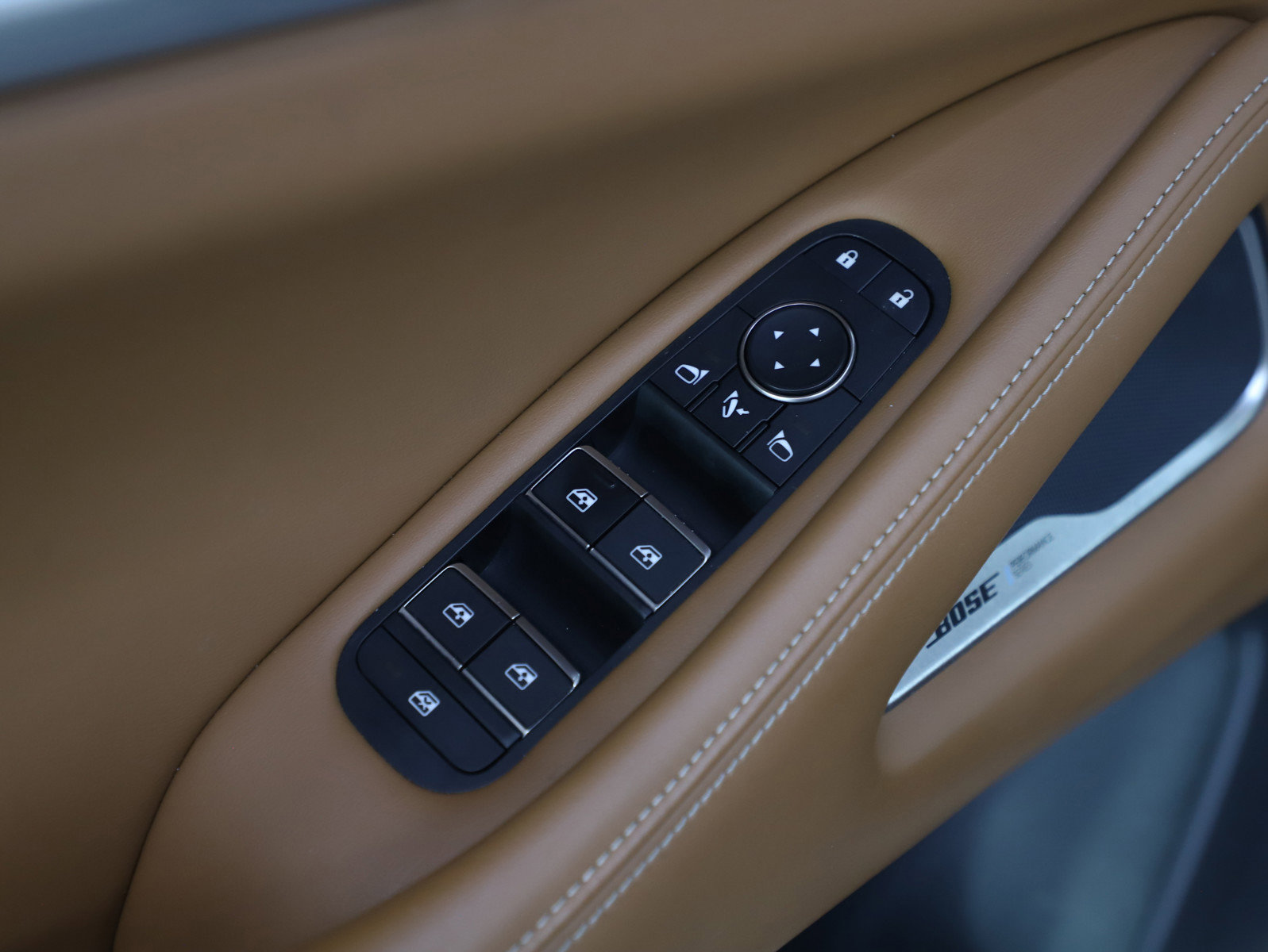 Used 2024 INFINITI QX60 Sensory image 22