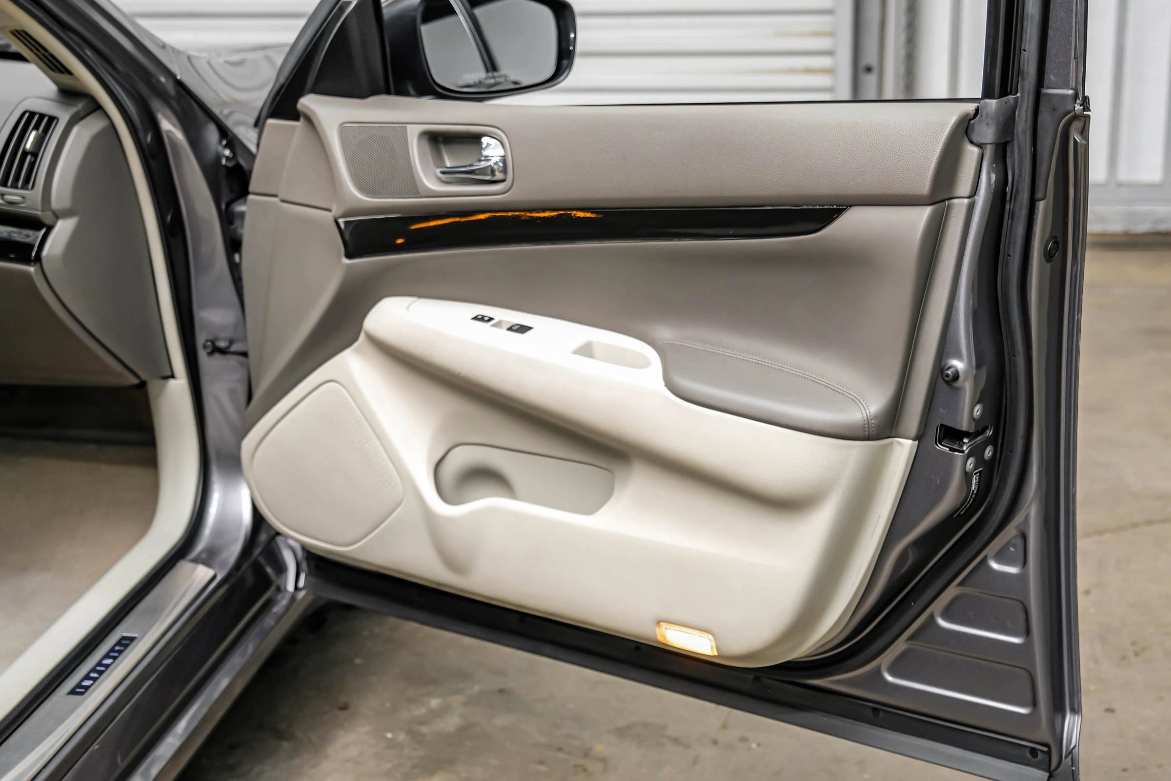 Used 2015 INFINITI Q40 image 56