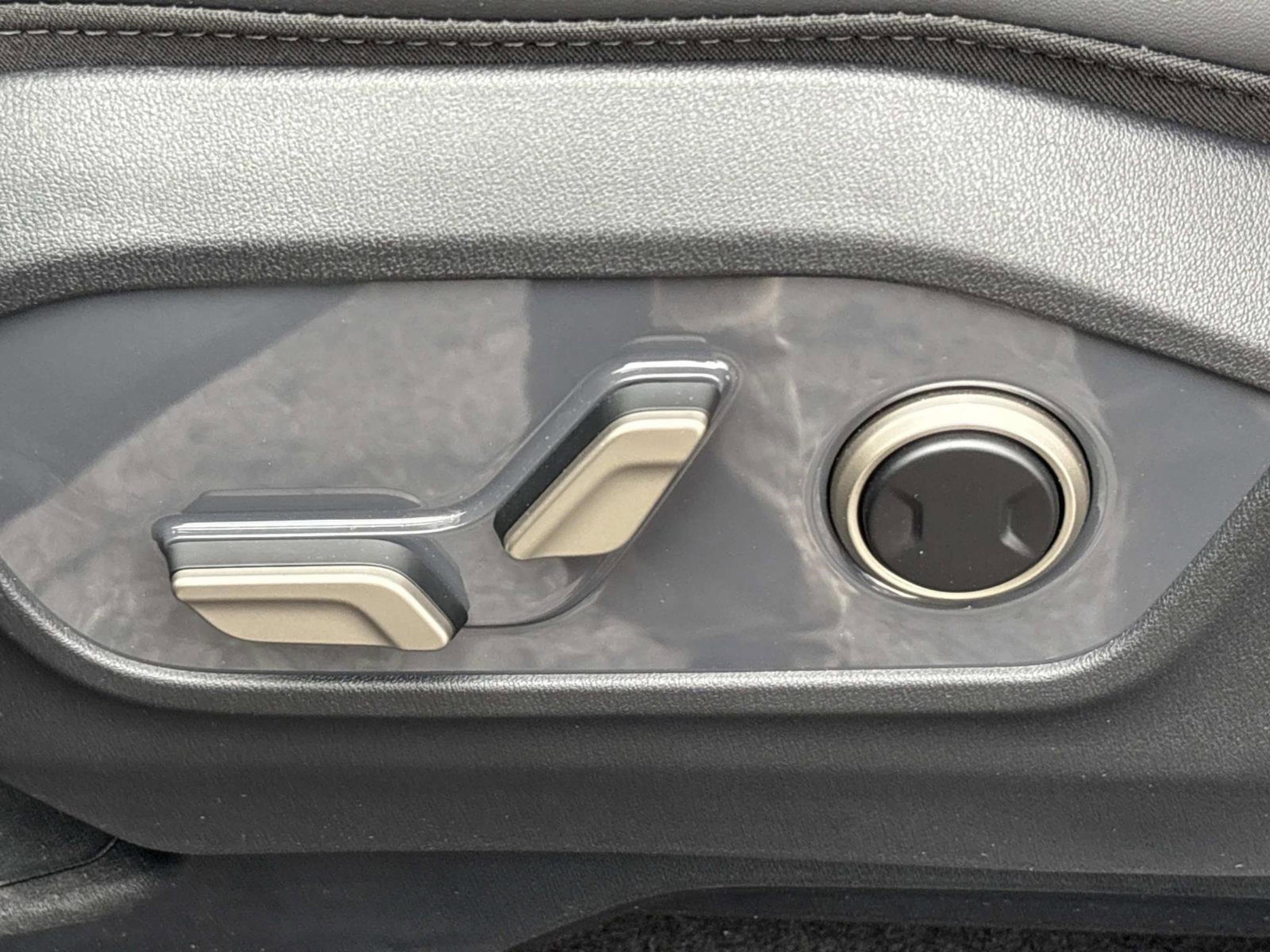 New 2027 Kia Telluride S image 25