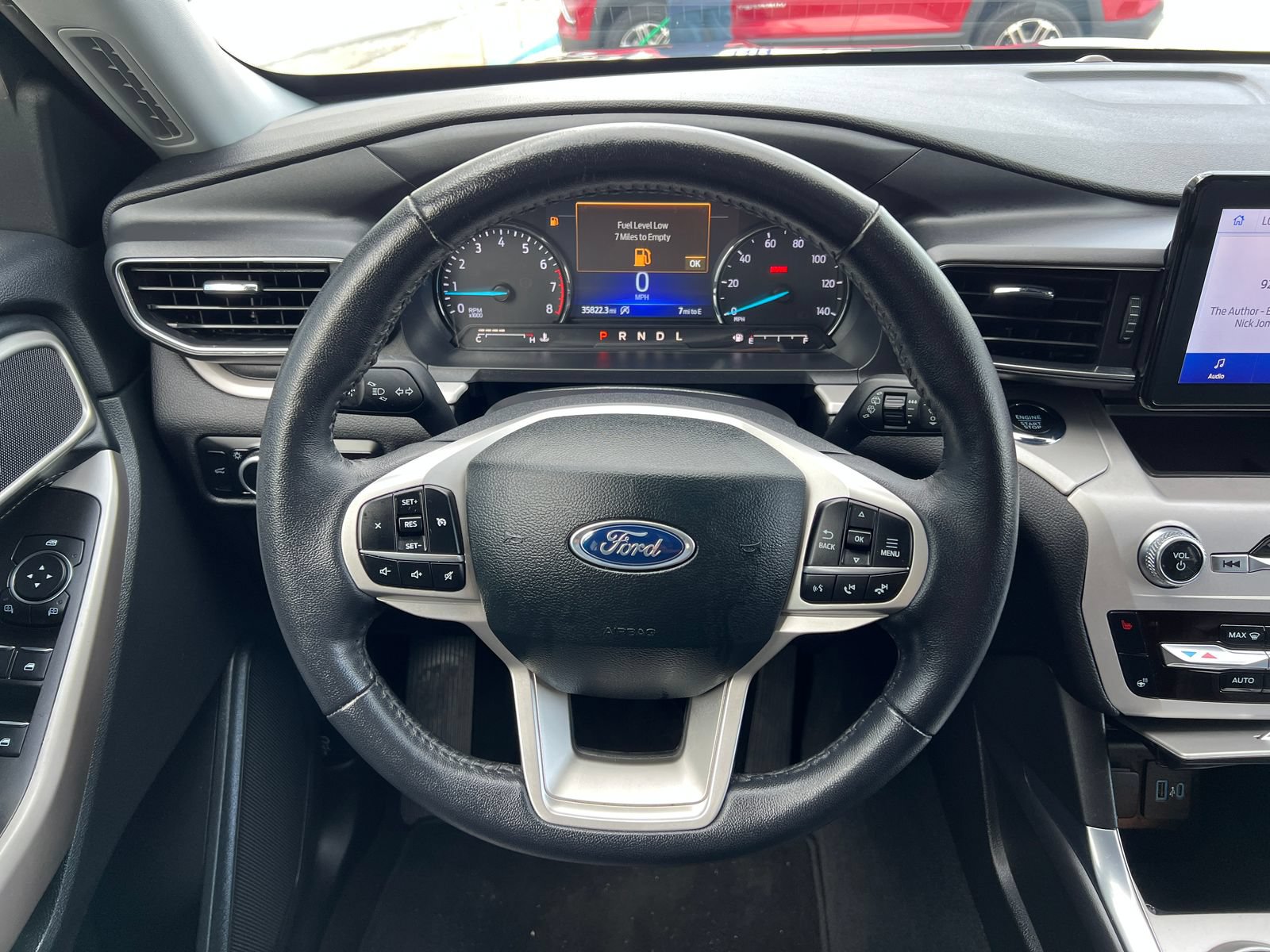 Used 2023 Ford Explorer XLT w/ Equipment Group 202A RWD image 23