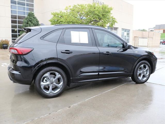 Used 2024 Ford Escape ST-Line w/ Tech Pack #1 image 6