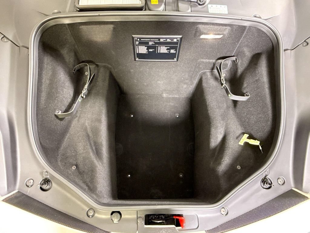 Used 2018 Ferrari 488 Spider RWD image 27