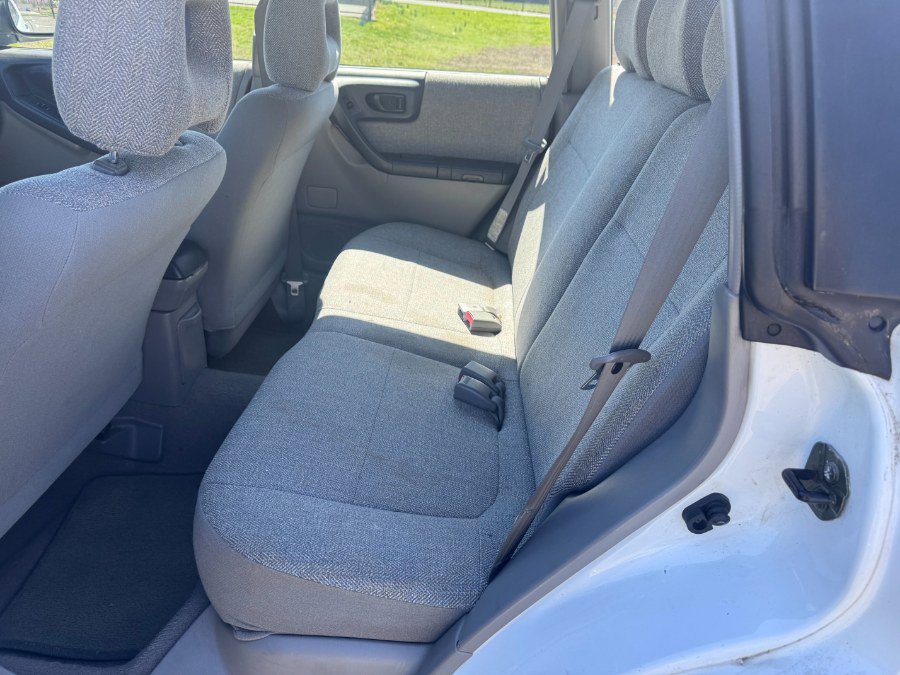 Used 2001 Subaru Forester L image 10