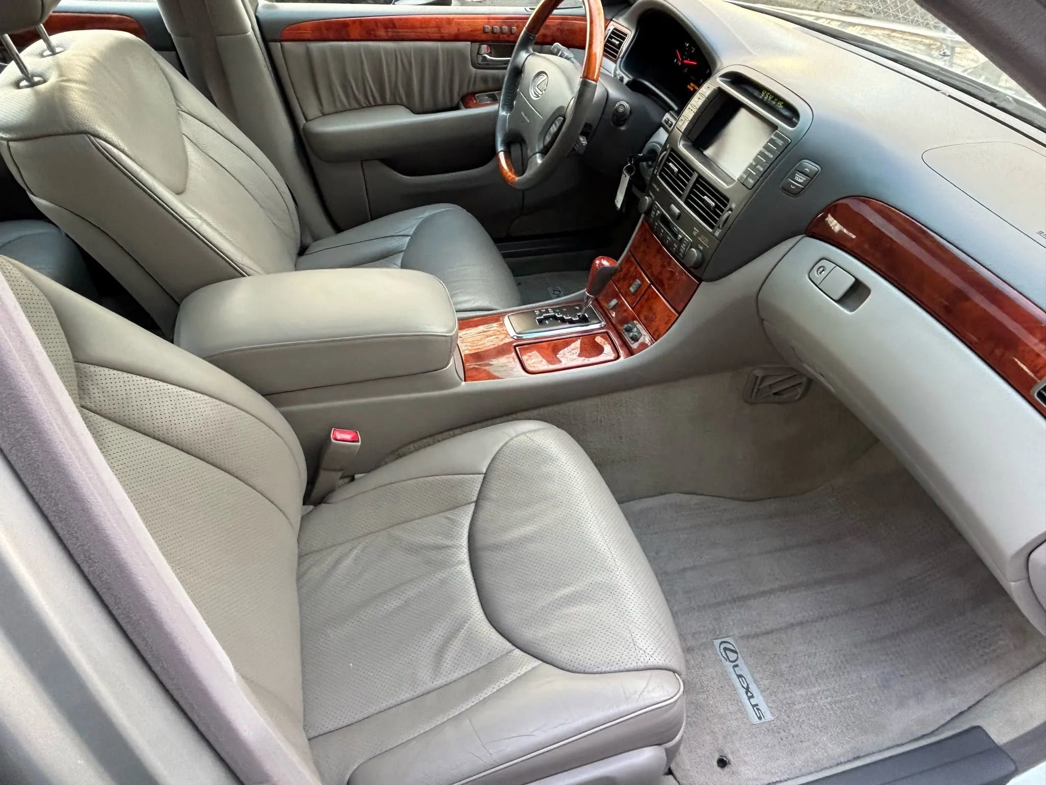 Used 2003 Lexus LS 430 image 19