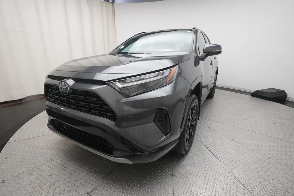Used 2023 Toyota RAV4 SE w/ SE Grade Weather Package AWD/4WD image 12