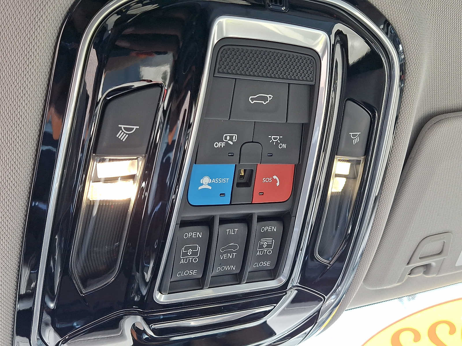 Certified 2022 Jeep Grand Cherokee L Overland w/ Luxury Tech Group IV AWD/4WD image 30