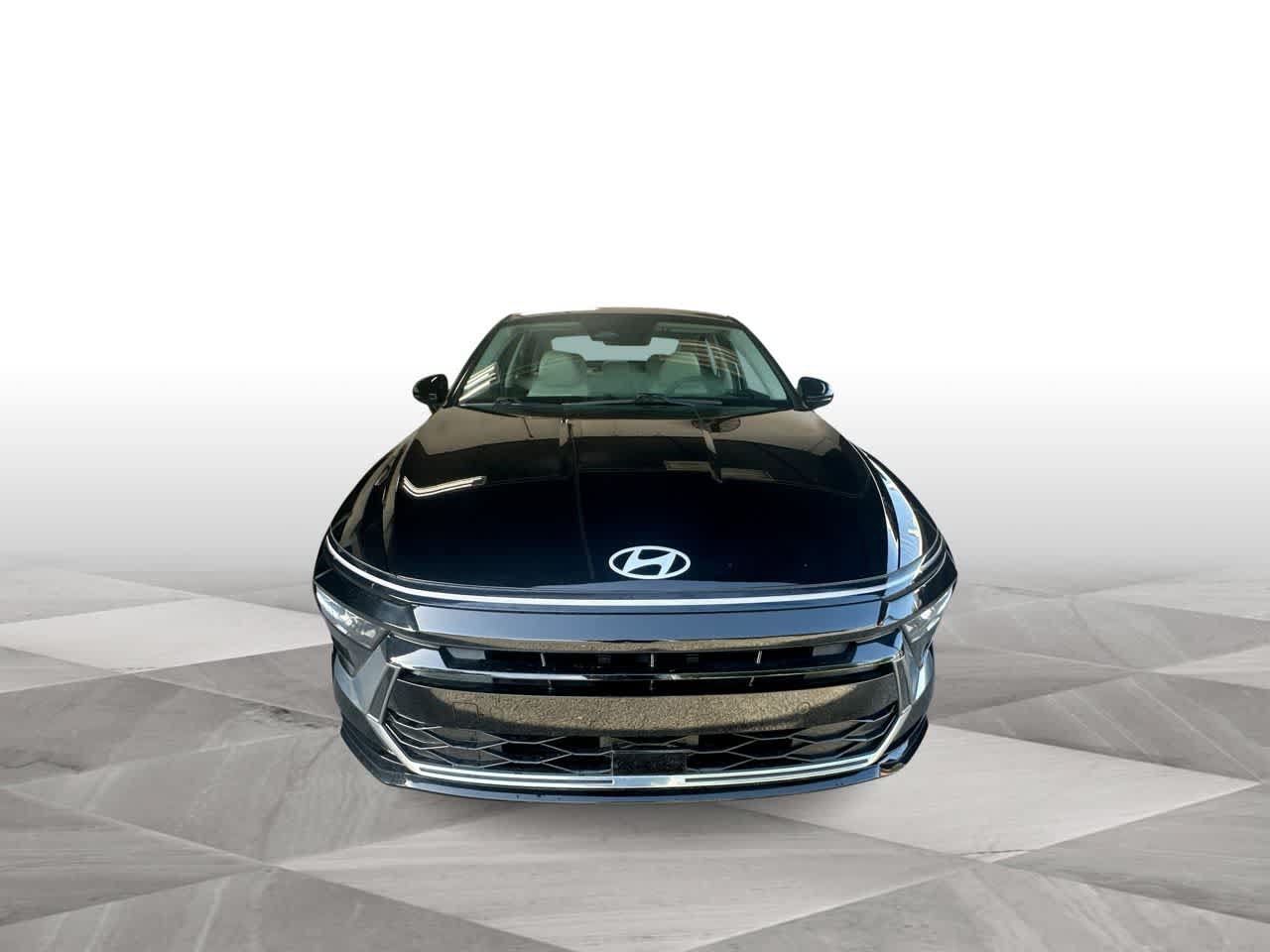 Used 2025 Hyundai Sonata SEL FWD image 3