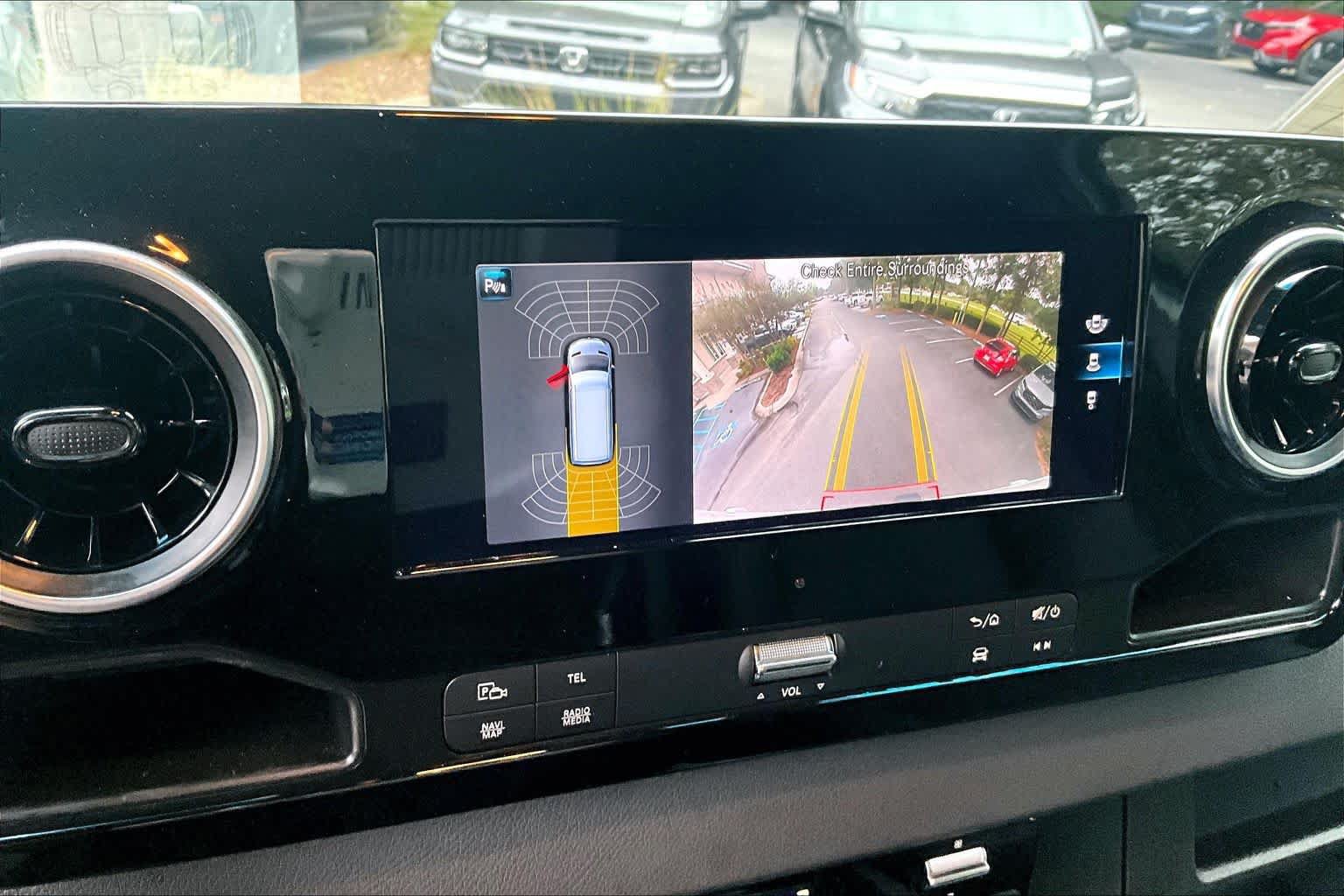 Certified 2024 Mercedes-Benz Sprinter 3500 w/ Parking Package image 24