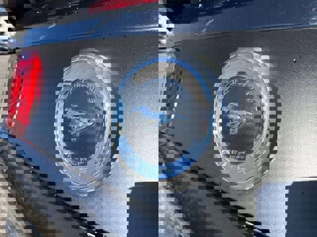 Used 2012 Ford Mustang GT Premium image 12