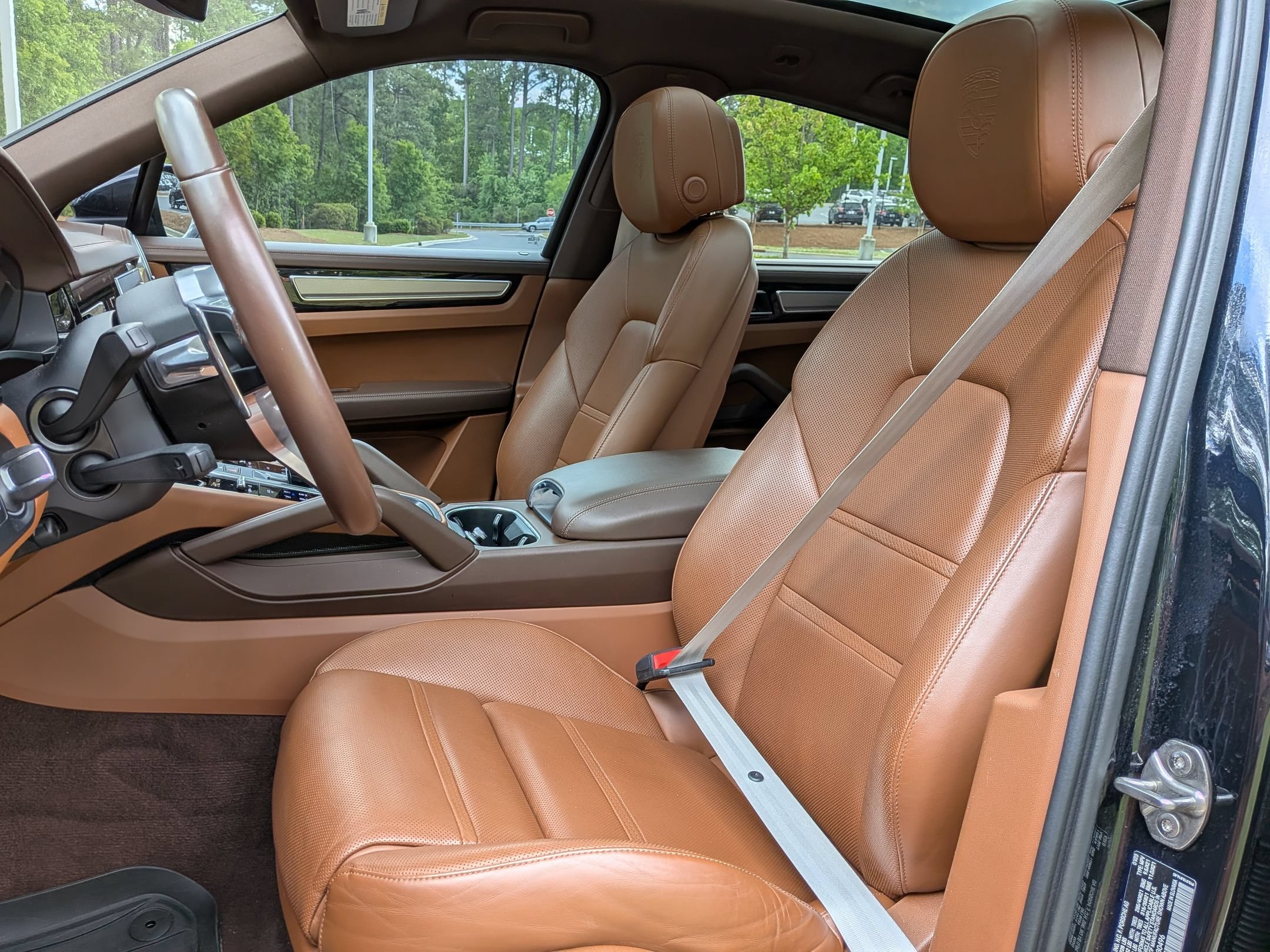 Certified 2023 Porsche Cayenne S Platinum AWD/4WD image 5