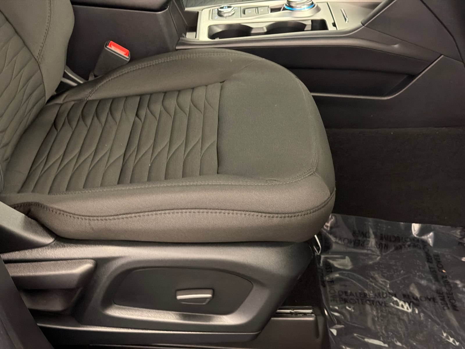 Used 2021 Ford Explorer XLT AWD/4WD image 12
