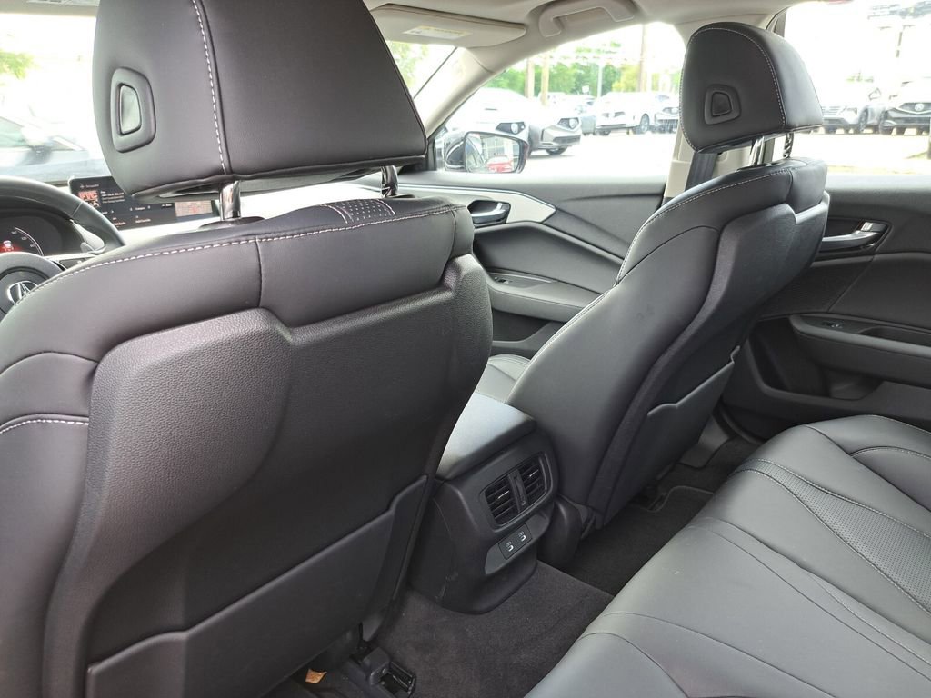 Used 2025 Acura TLX w/ Technology Package image 22