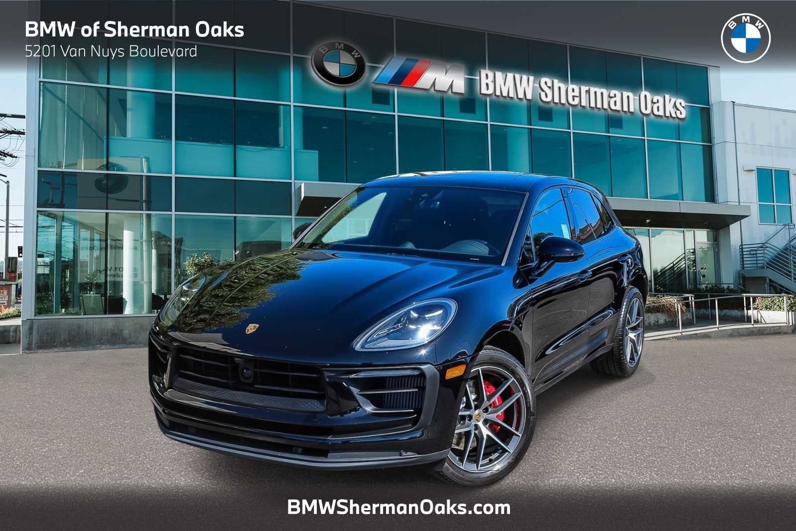 Used 2024 Porsche Macan S AWD/4WD image 1