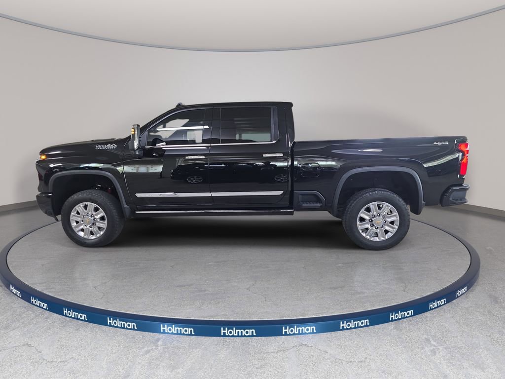 Used 2024 Chevrolet Silverado 2500 High Country w/ High Country Premium Package AWD/4WD image 11