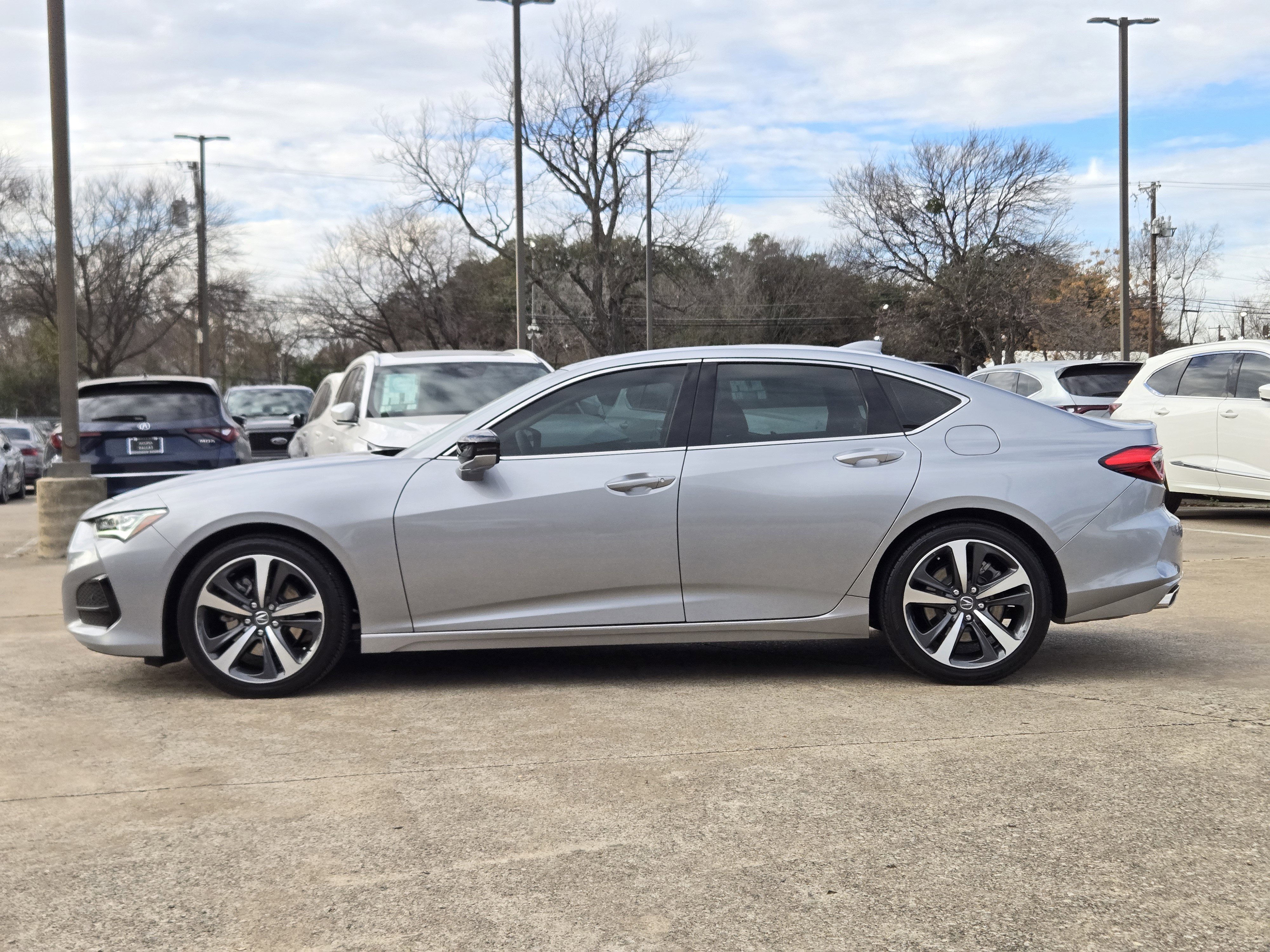 Certified 2025 Acura TLX w/ Technology Package image 5