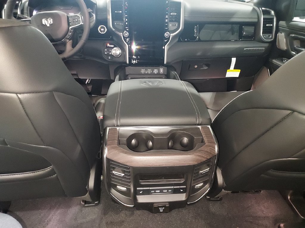 New 2026 RAM 1500 Laramie w/ Night Edition AWD/4WD image 10