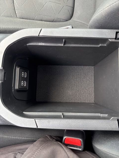 Used 2023 Toyota RAV4 XLE w/ Convenience Package image 27