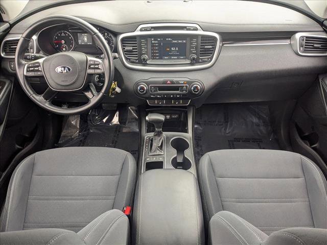 Used 2019 Kia Sorento LX w/ LX Convenience Package image 18