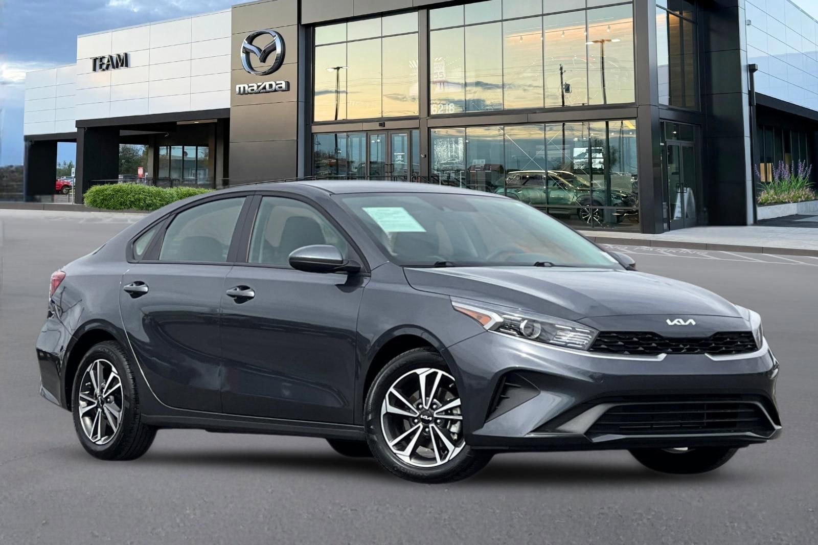 Used 2024 Kia Forte LXS FWD image 2
