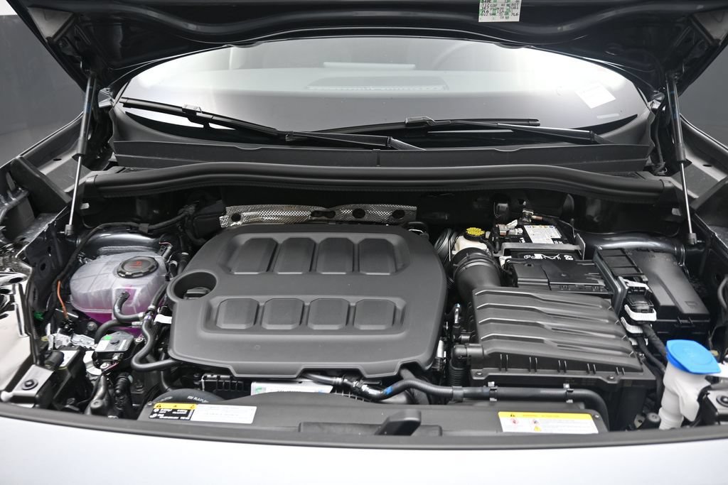 New 2026 Volkswagen Tiguan SE FWD image 31