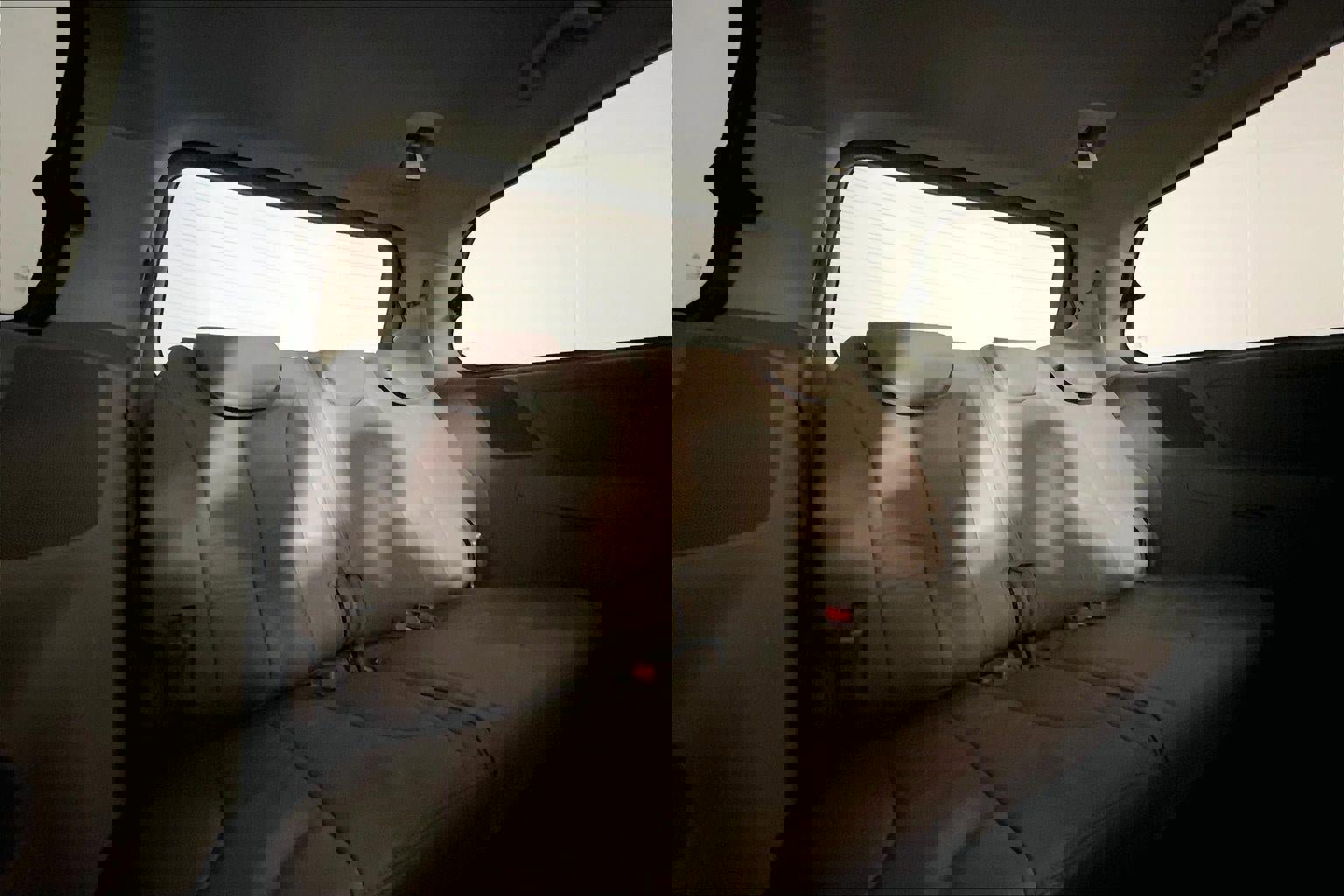 Used 2012 Kia Sedona EX w/ Luxury Pkg image 23