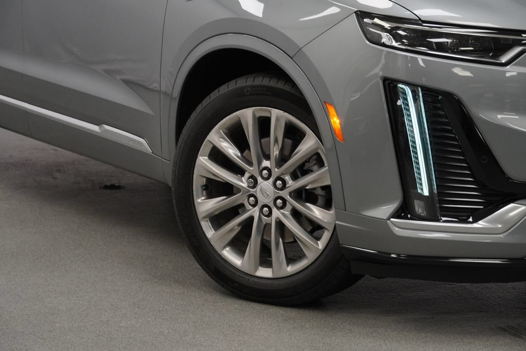 Certified 2023 Cadillac XT6 Premium Luxury AWD/4WD image 11