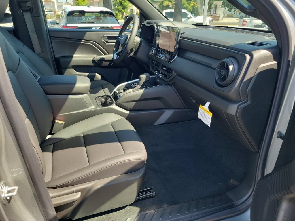 New 2026 Chevrolet Colorado Trail Boss AWD/4WD image 16