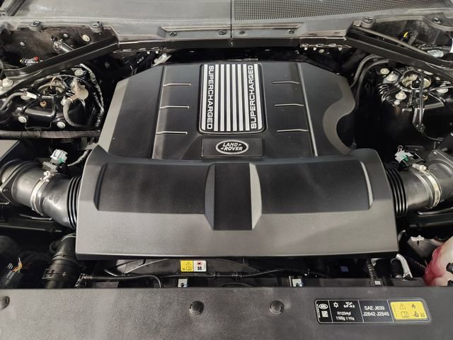 Used 2025 Land Rover Defender 110 V8 AWD/4WD image 30