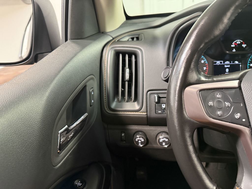 Used 2022 GMC Canyon AT4 image 76