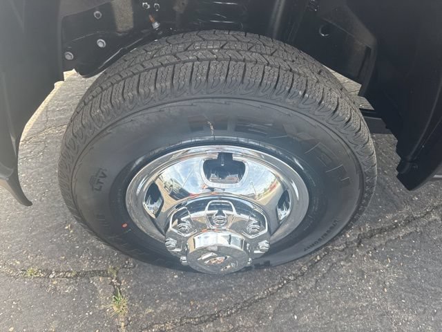 New 2026 RAM 3500 Tradesman w/ Chrome Appearance Group A AWD/4WD image 10