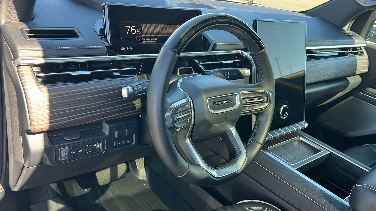 Certified 2024 GMC Sierra EV Denali AWD/4WD image 10