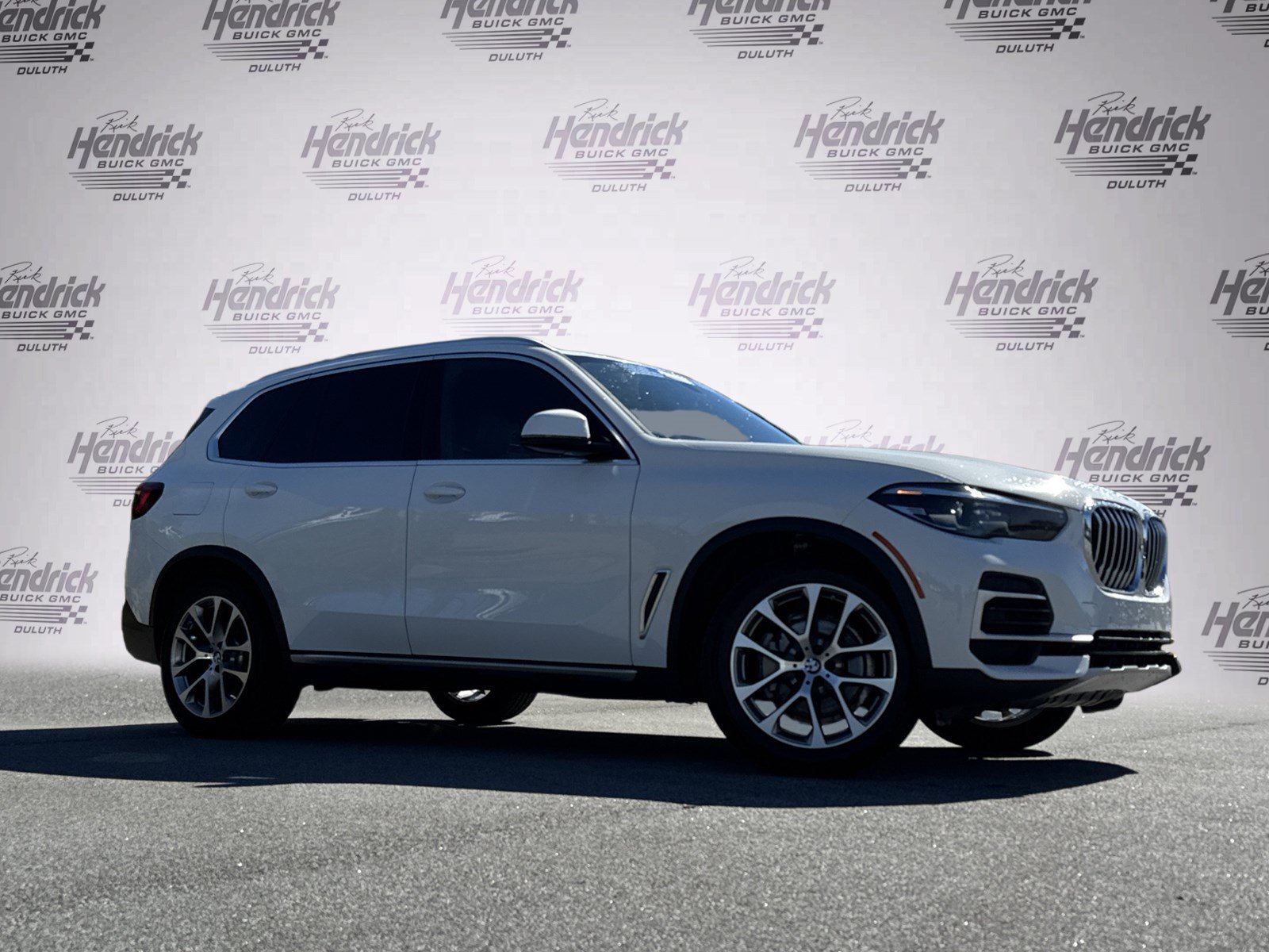 Used 2022 BMW X5 xDrive40i AWD/4WD image 2