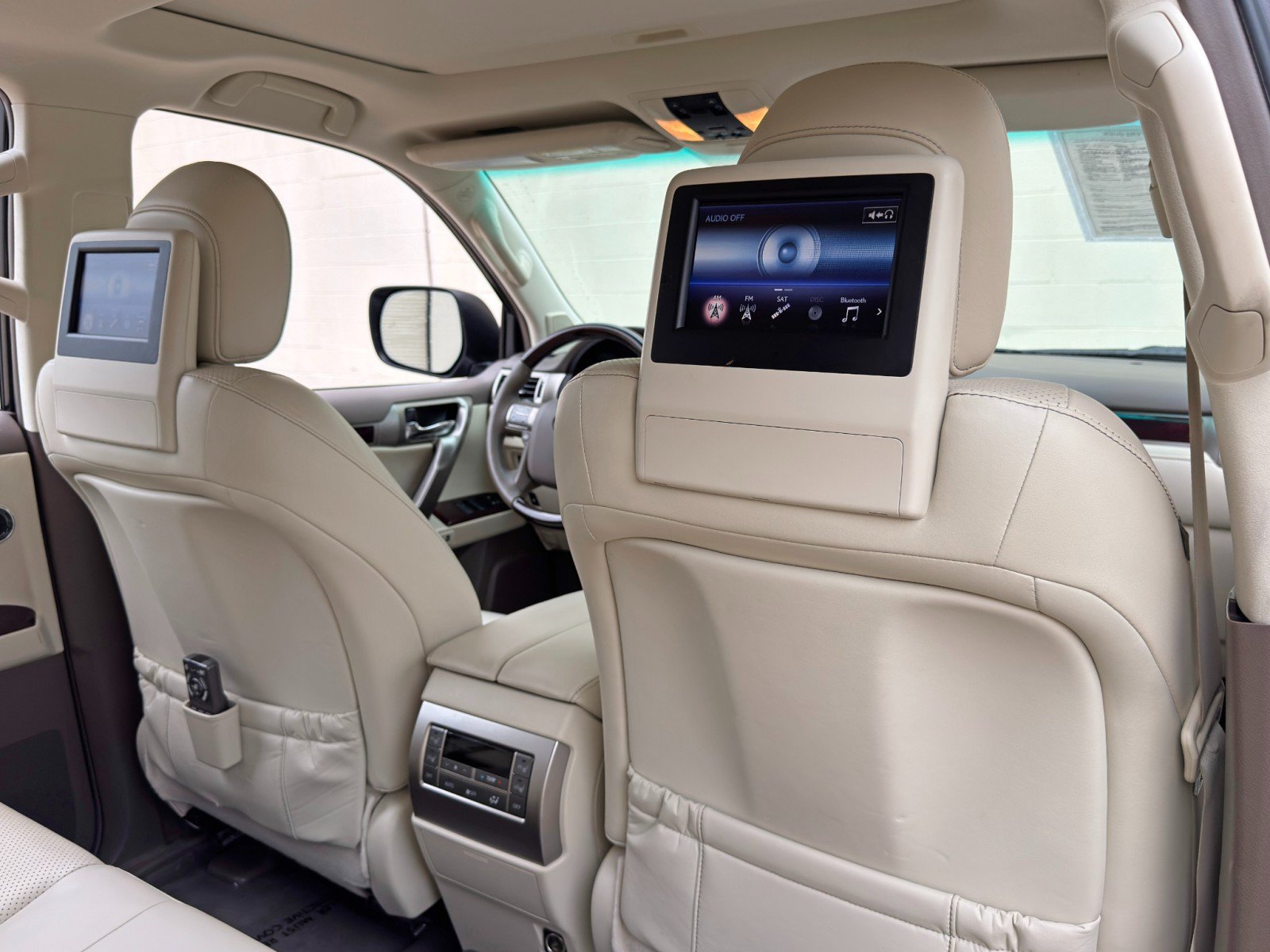 Used 2015 Lexus GX 460 Luxury AWD/4WD image 41