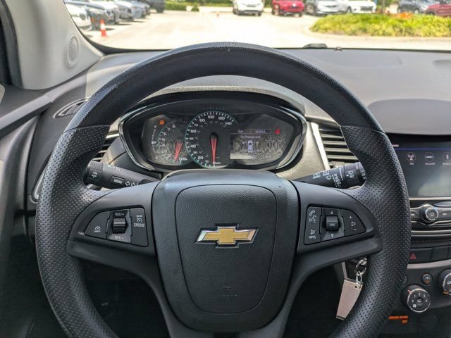 Used 2021 Chevrolet Trax LS w/ Tint and Cruise Package FWD image 23