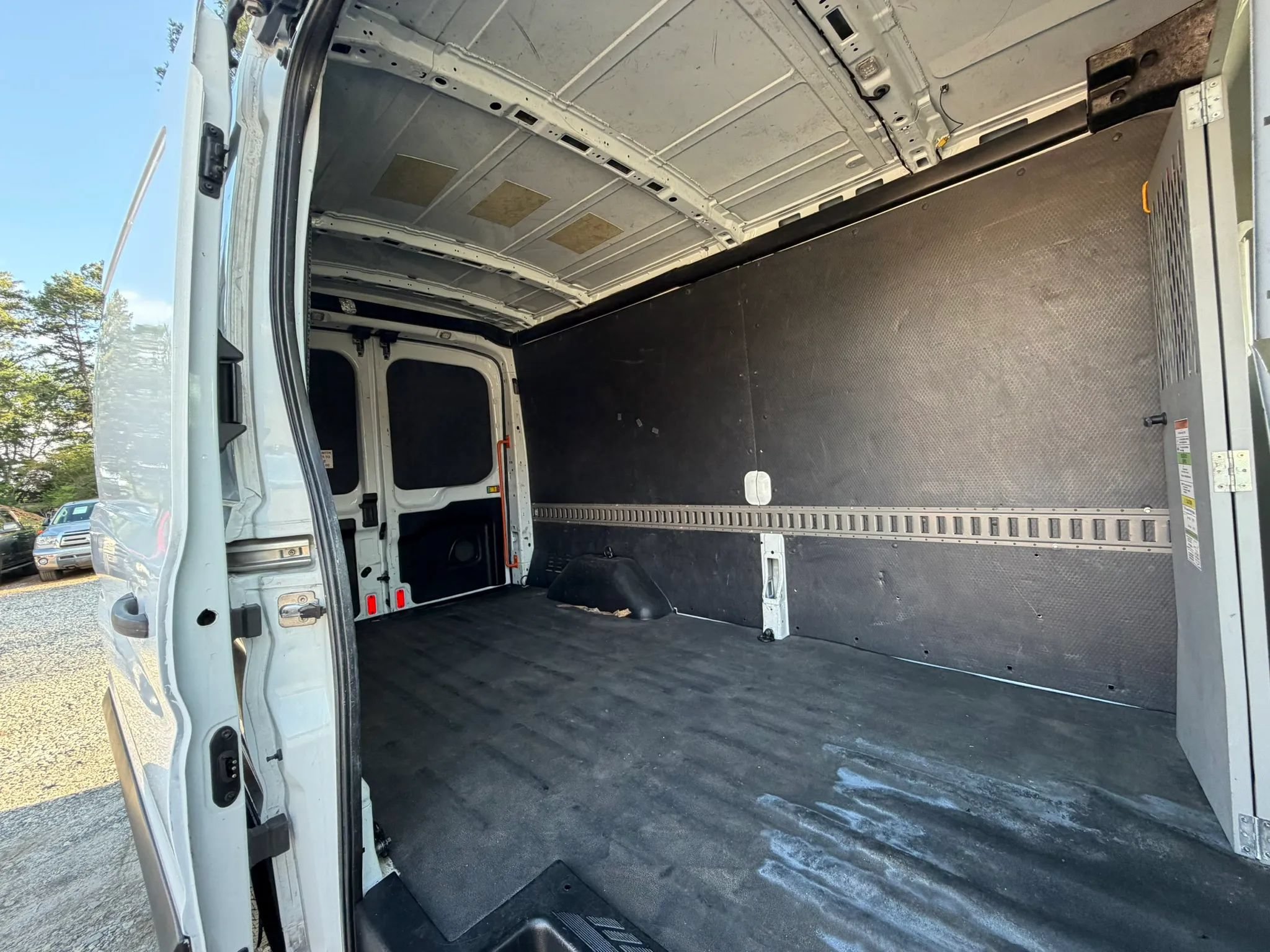 Used 2019 Ford Transit 150 148 Medium Roof RWD image 14