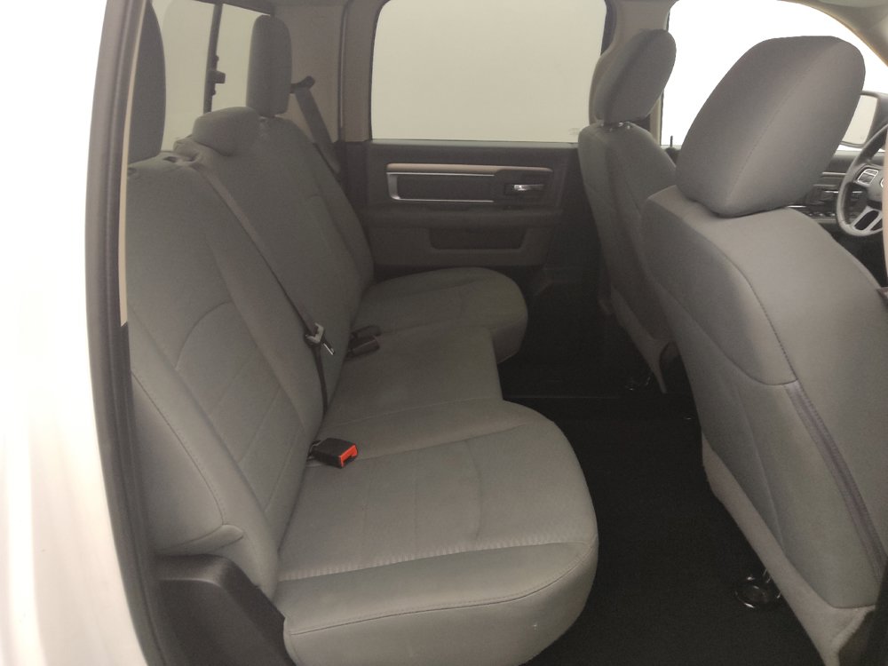 Used 2020 RAM 1500 Classic SLT AWD/4WD image 19