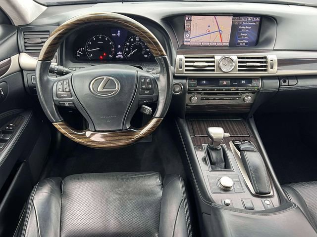 Used 2014 Lexus LS 460 AWD w/ Comfort Package image 16
