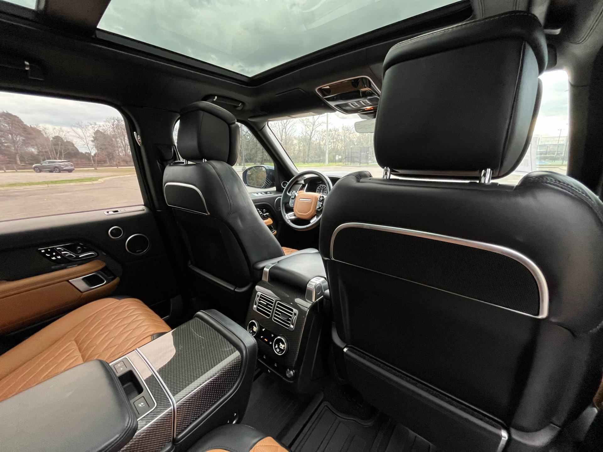 Used 2019 Land Rover Range Rover SV Autobiography Dynamic image 23