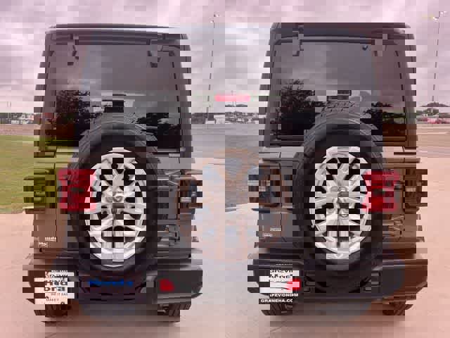 Used 2023 Jeep Wrangler Sport S image 6