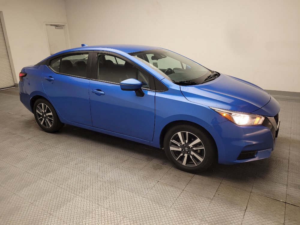 Used 2021 Nissan Versa SV FWD image 11