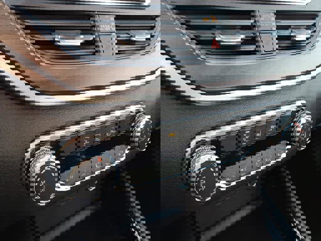 Certified 2023 Nissan Altima 2.5 SV image 12