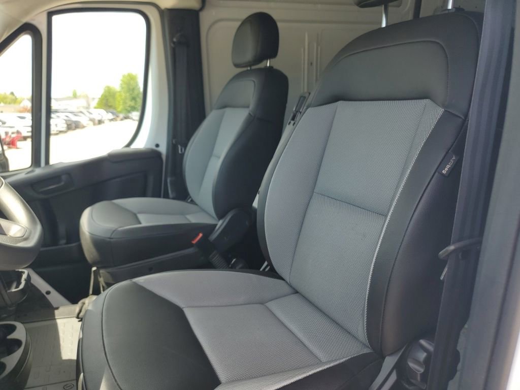 Used 2026 RAM ProMaster 2500 w/ Convenience Group FWD image 24